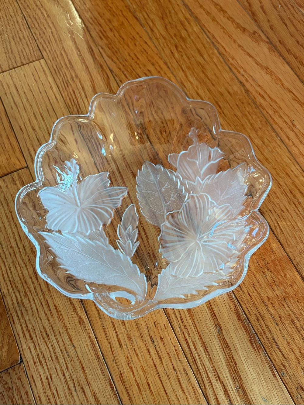 Mikasa Clear & Frosted Hibiscus Floral Etched Glass Bowl